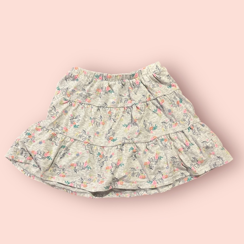 Girls Skort. Unicorn and flower design. Size 8